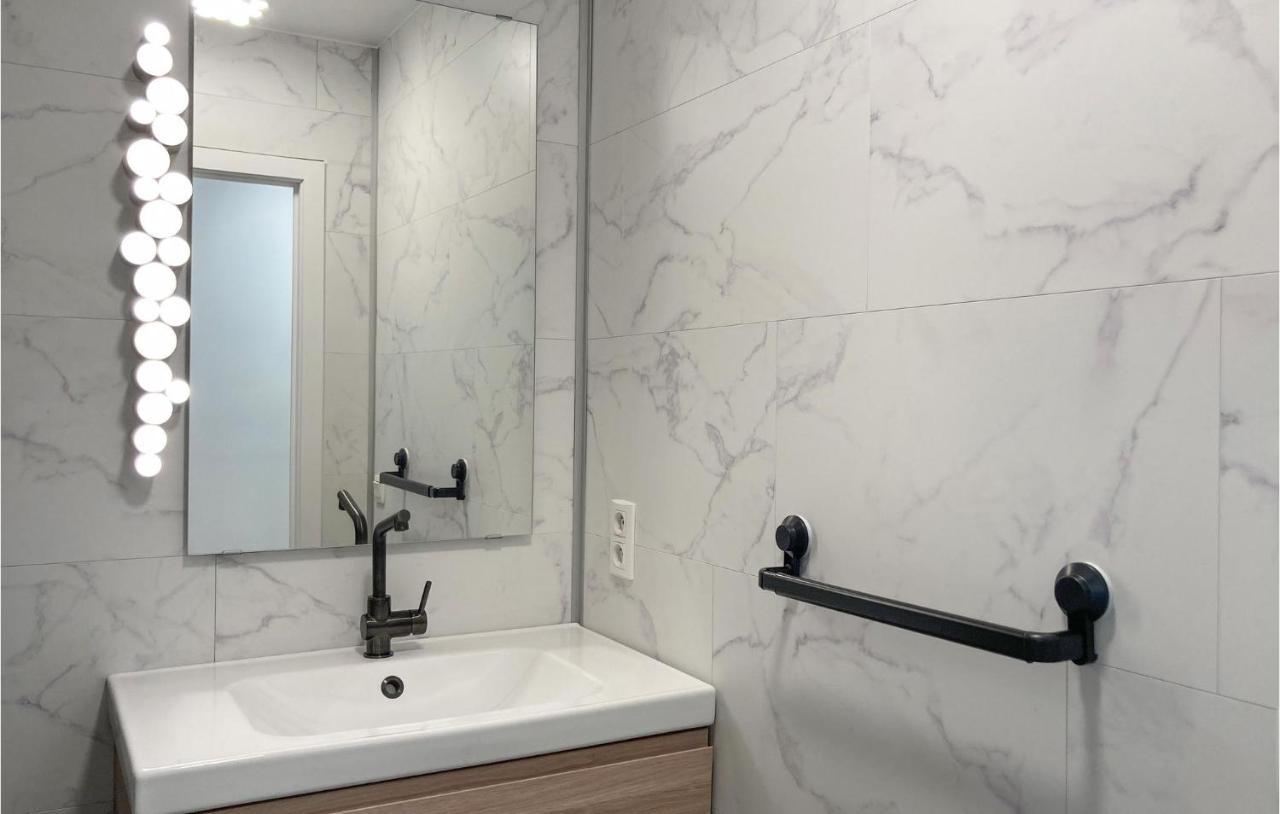 Pet Friendly Apartment In Oostende With Wifi Luaran gambar